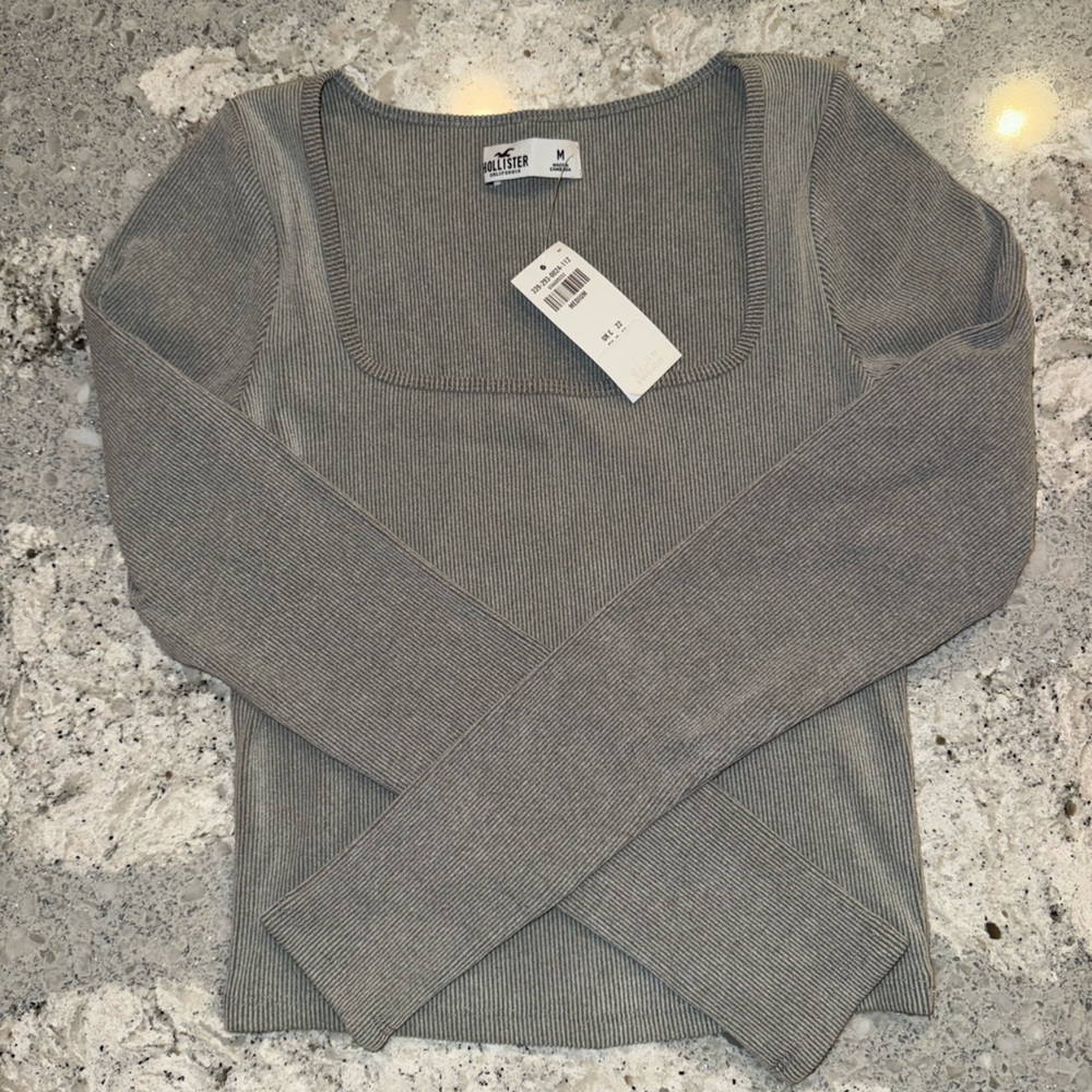 NWT Hollister Heather Gray Knit Top